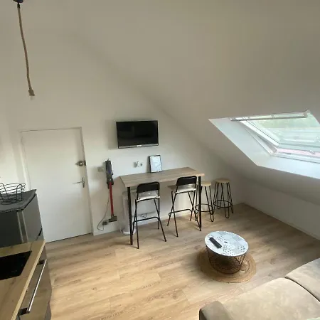 Joli Studio Saint-nazaire Centre *